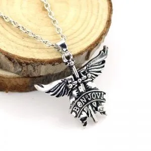 Кулон Bon Jovi. Сталь. Чернение.