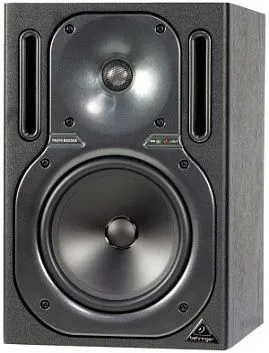 Behringer B2030A Активный 2-х полосный студийный монитор.