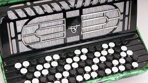 «Тульская Гармонь» Баян "Тулячок" 77/46 х 80/41 - II пятирядный, двухголосый.